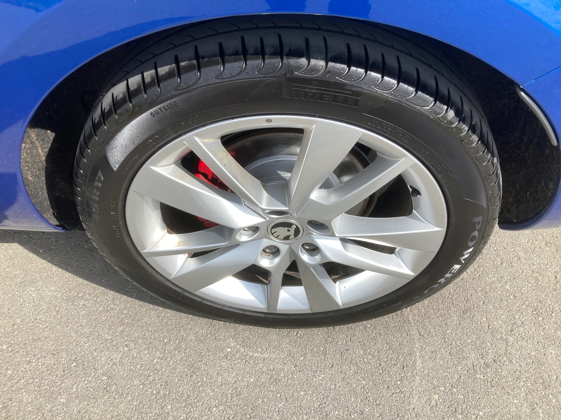 SKODA Octavia Combi 2.0 TDI RS 4x4 DSG mit Anhängerkupplung-image-6