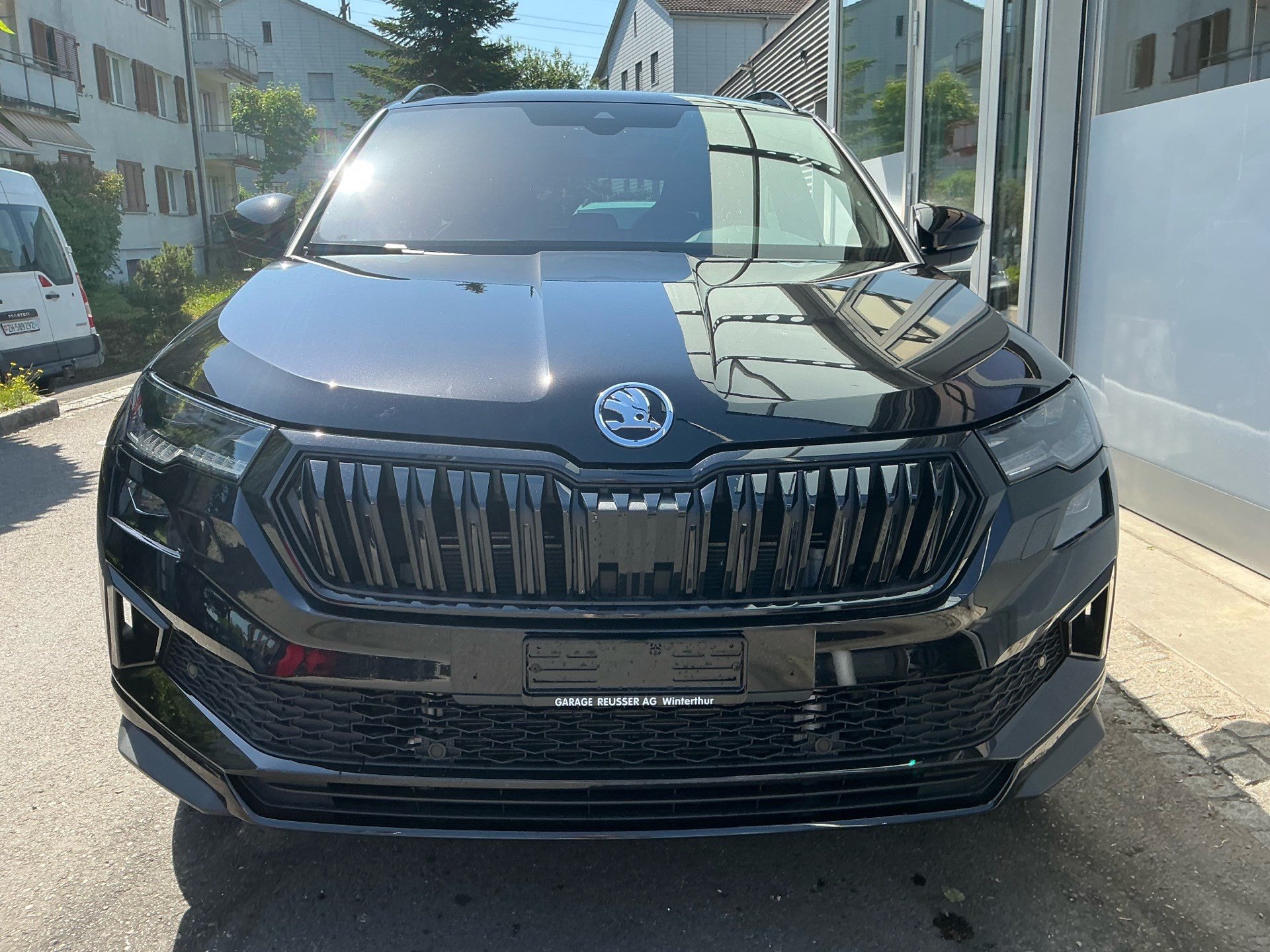 SKODA Karoq Sportline 4x4 *** PANORAMADACH & ANHÄNGERKUPPLUNG ***-showroom-element-1