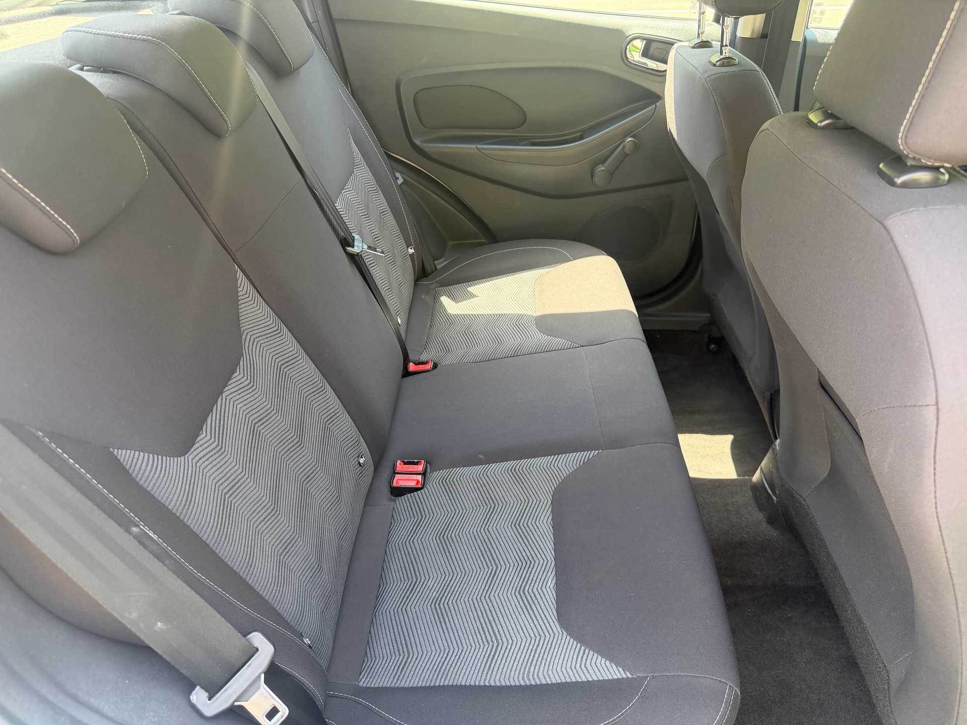 FORD KA+ 1.2 Ti-VCT Cool&Sound-image-4