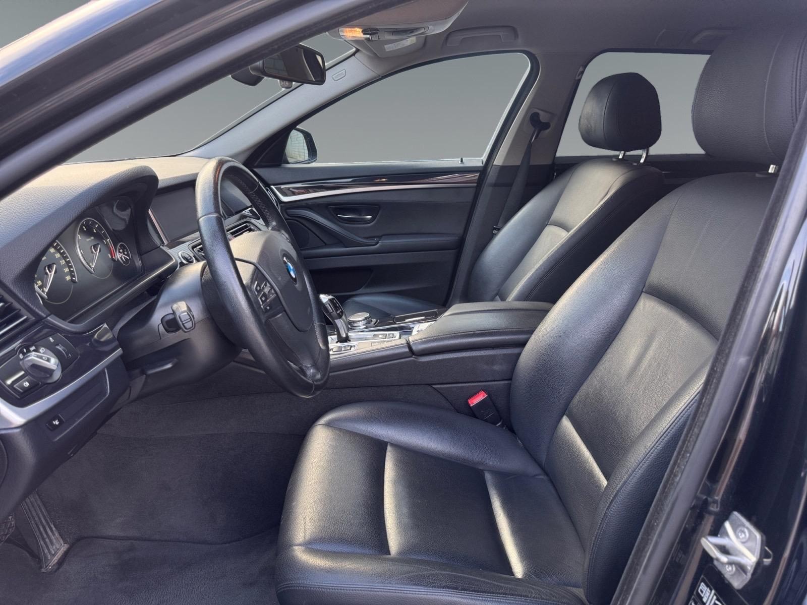 BMW 530d Touring xDrive Steptronic *MIT MFK*AB SERVICE*STANDHEIZUNG*-image-8