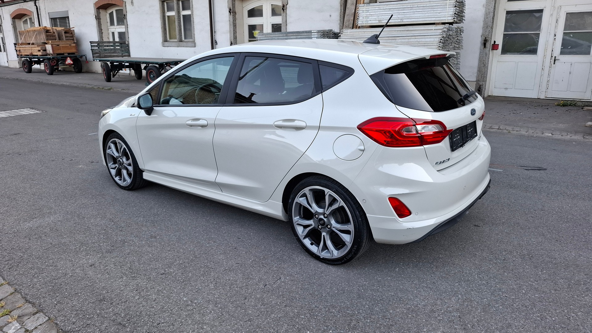 FORD Fiesta 1.0 SCTi MHEV ST-Line X-image-3