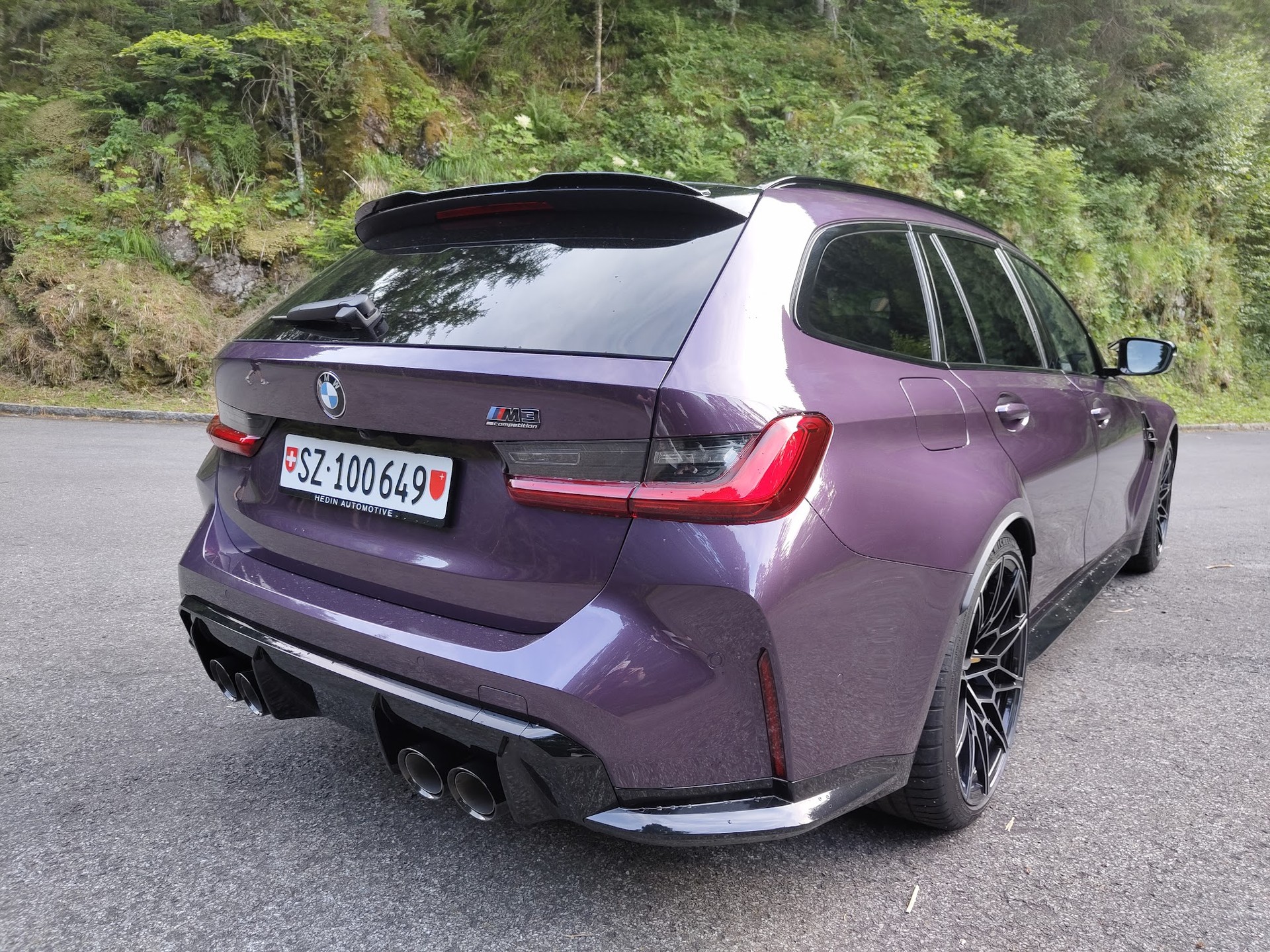 BMW M3 Competition xDrive-image-1