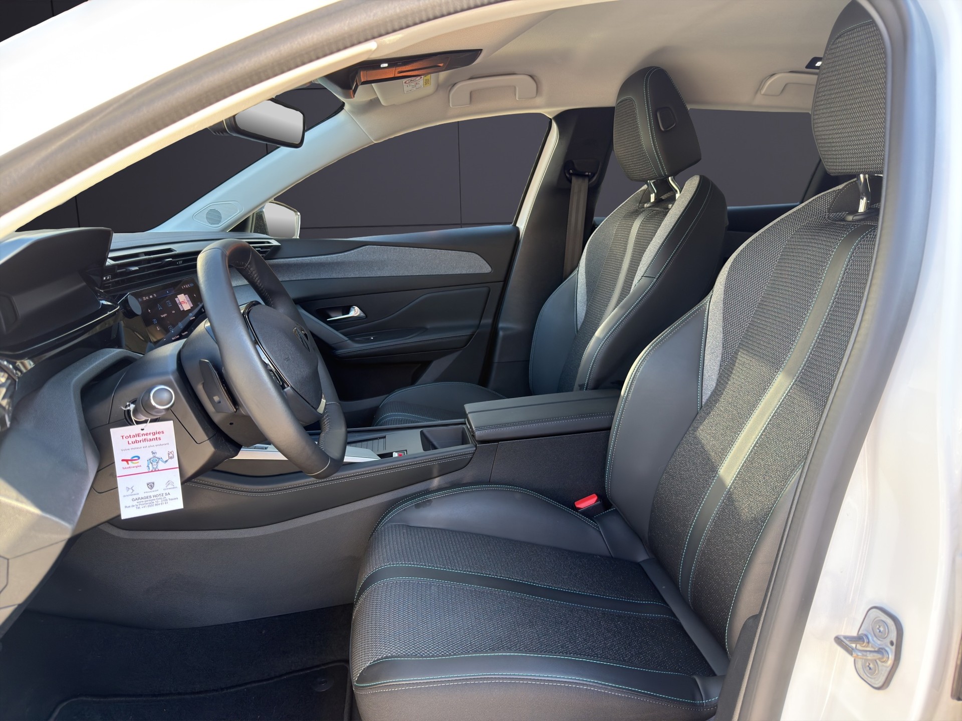PEUGEOT 308 SW 1.2 Allure Pack-image-5