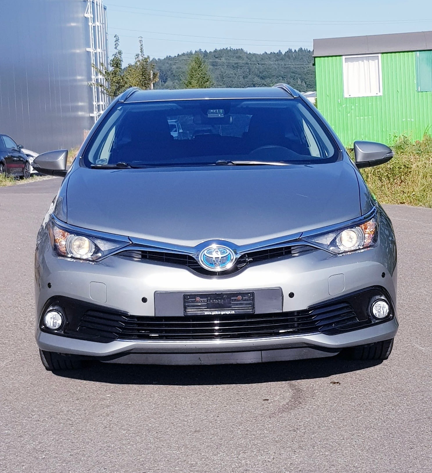 TOYOTA Auris Touring Sports 1.8 HSD Terra e-CVT EDITION S-image-2