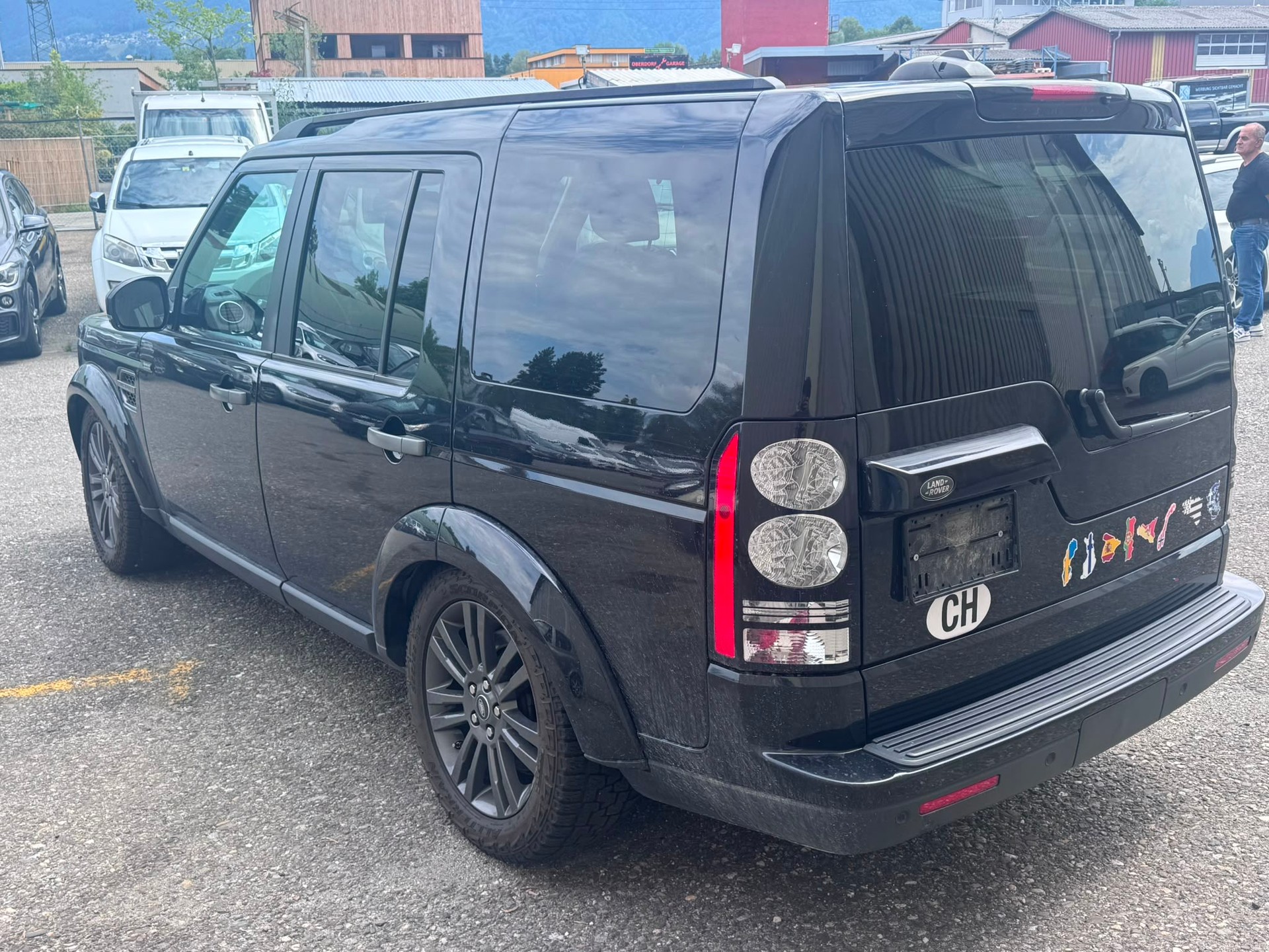 LAND ROVER Discovery 3.0 SDV6 HSE Automatic-image-5