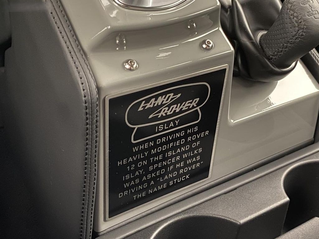 LAND ROVER Defender 110 ISLAY EDITION-image-19