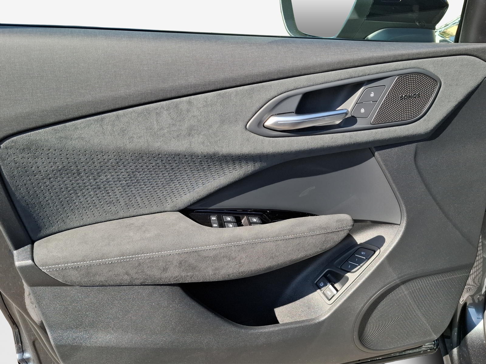 AUDI Q3 SUV e-hybrid 200 kW S tronig-image-14