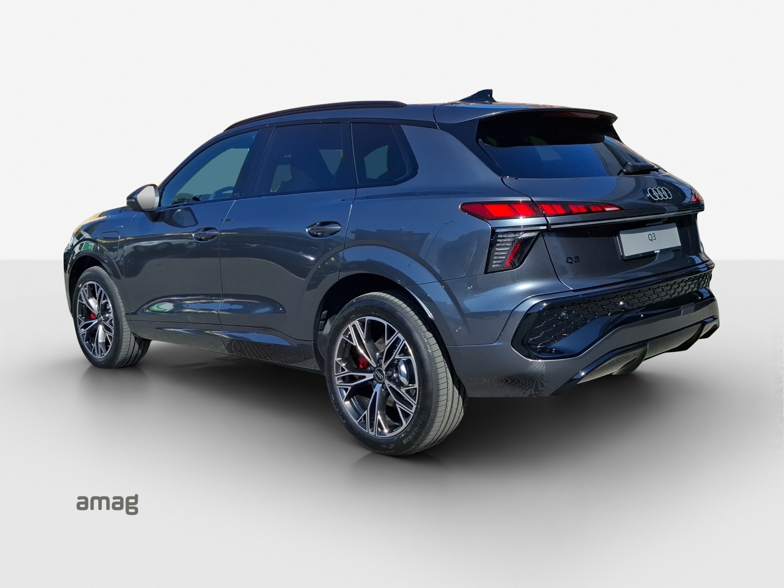 AUDI Q3 SUV e-hybrid 200 kW S tronig-image-2