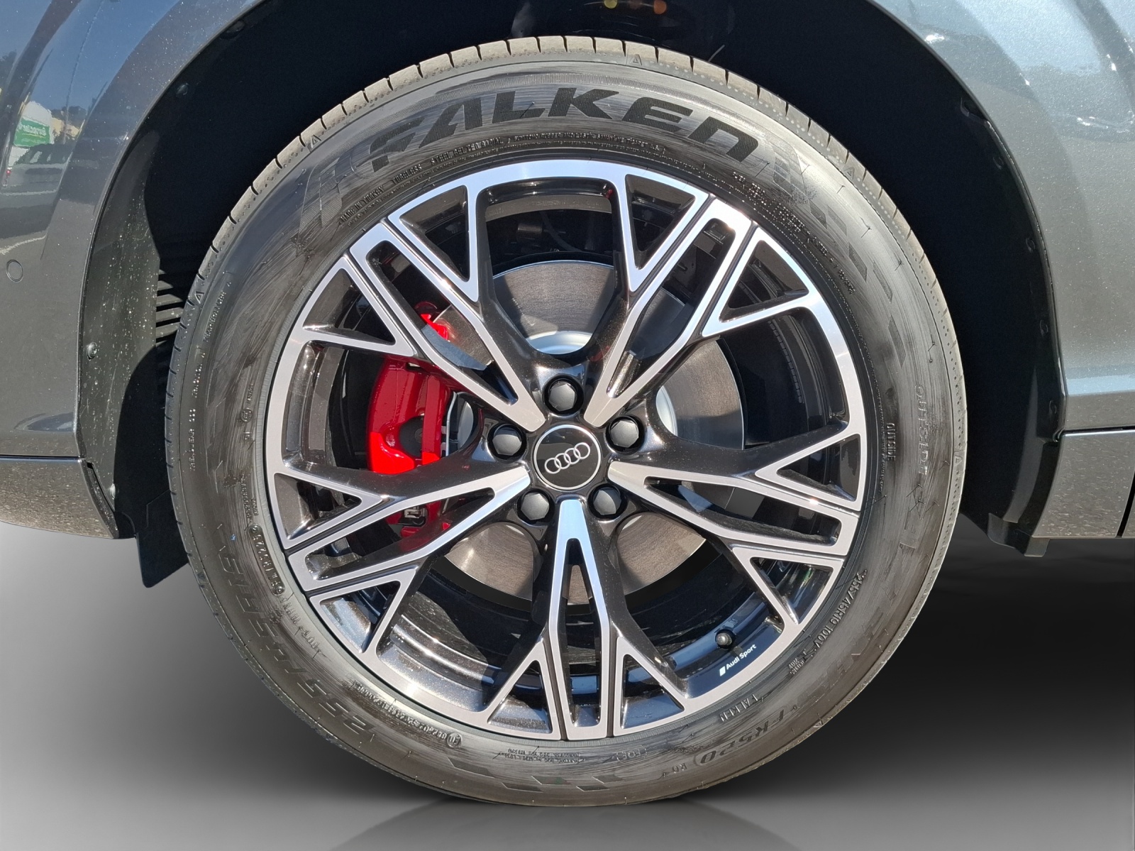 AUDI Q3 SUV e-hybrid 200 kW S tronig-image-13