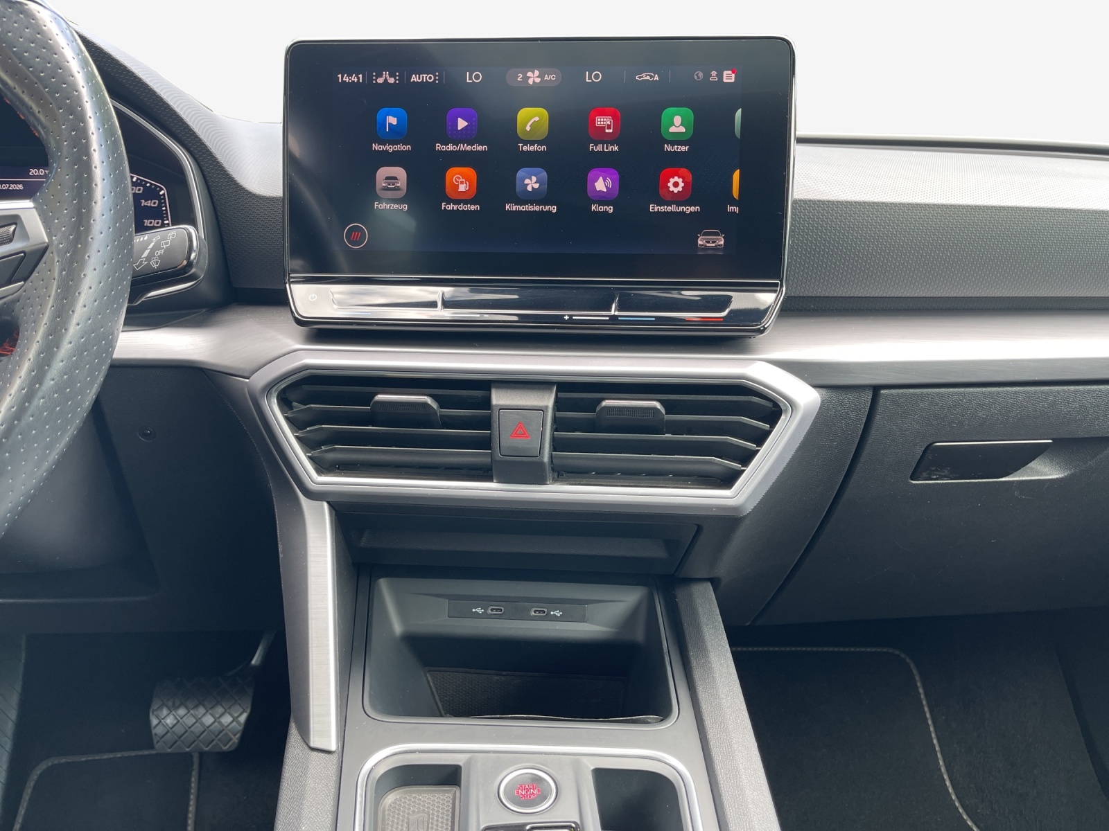 SEAT Leon 1.5 eTSI mHEV DSG Hola FR-image-10
