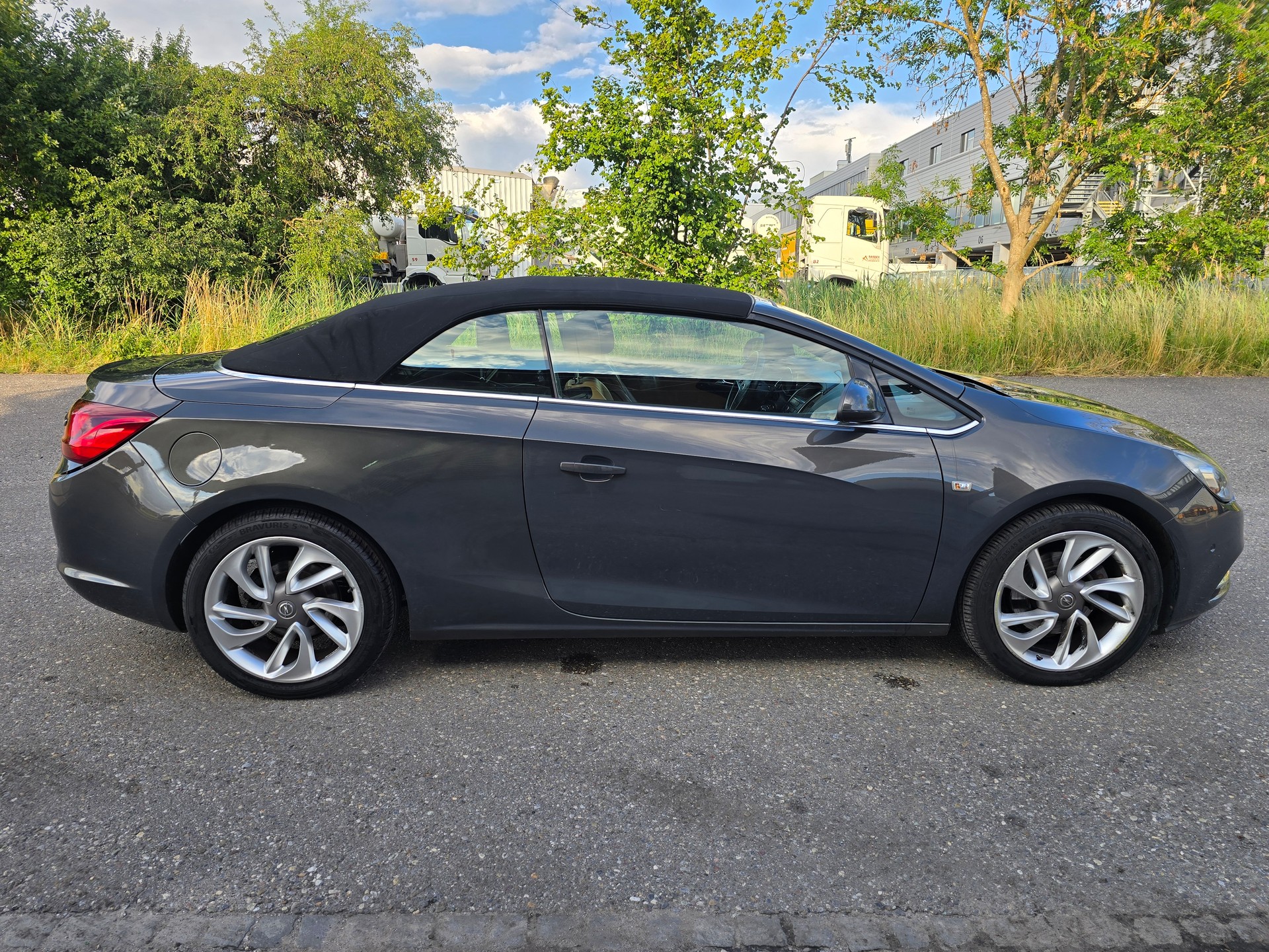 OPEL Cascada 1.6i 16V Cosmo-image-8