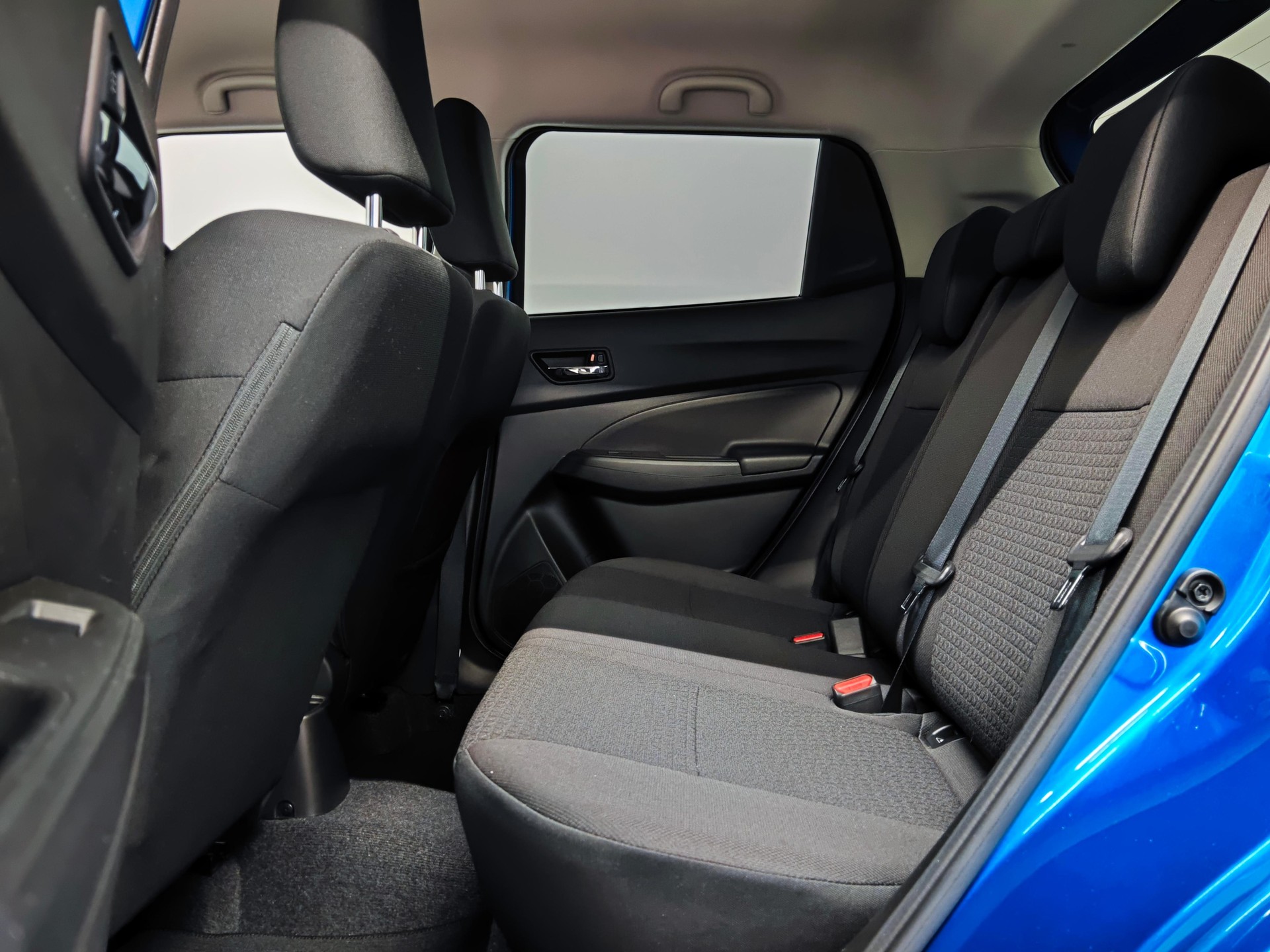 SUZUKI Swift 1.2 Piz Sulai Top Hybrid 4x4 - Ruote invernali incluse-image-7