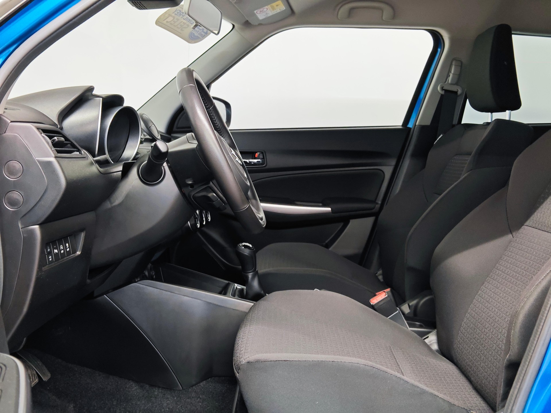 SUZUKI Swift 1.2 Piz Sulai Top Hybrid 4x4 - Ruote invernali incluse-image-4