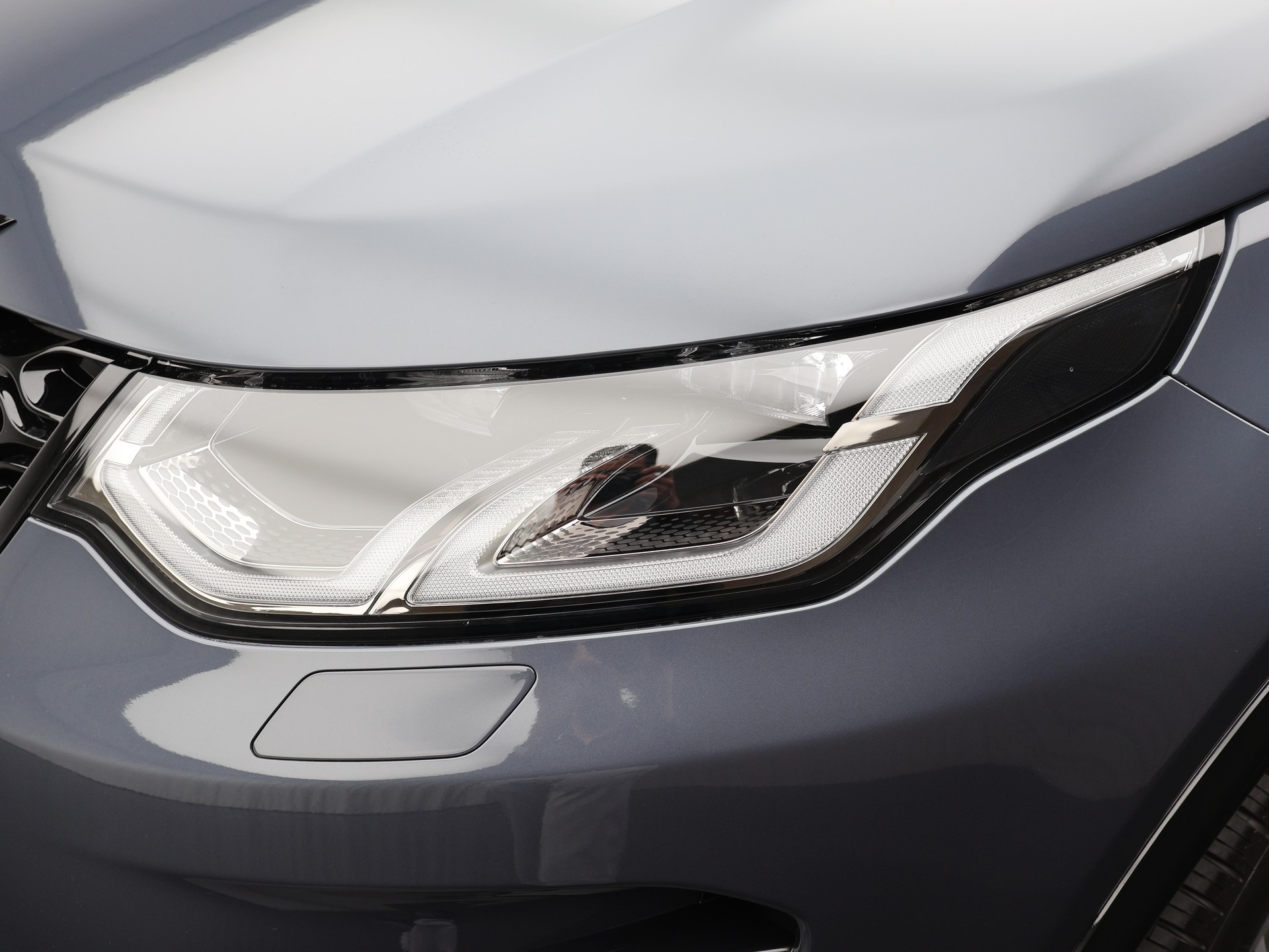 LAND ROVER Discovery Sport 1.5 T 270e Dynamic HSE-image-22