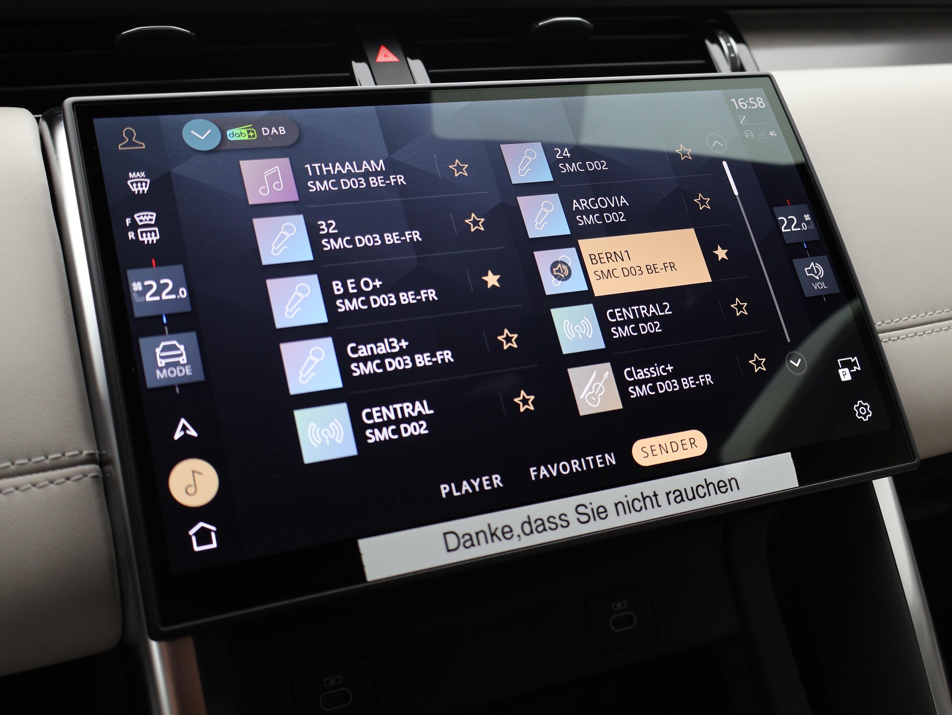 LAND ROVER Discovery Sport 1.5 T 270e Dynamic HSE-image-12