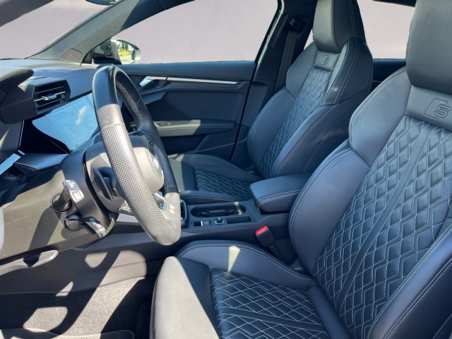 AUDI S3 Sportback 2.0 TFSI quattro S-tronic-image-9