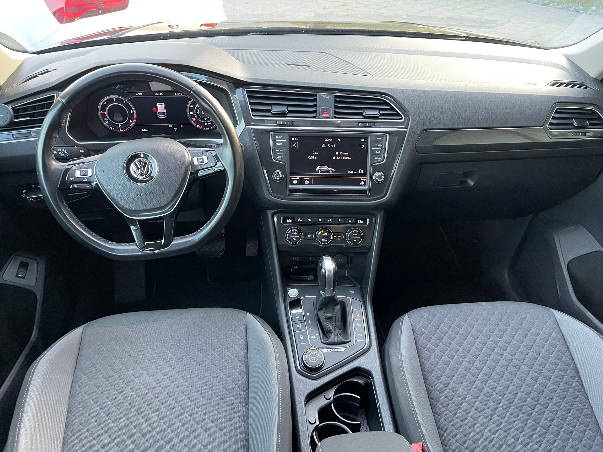 VW Tiguan 2.0 TDI SCR Comfortline 4Motion DSG-image-10