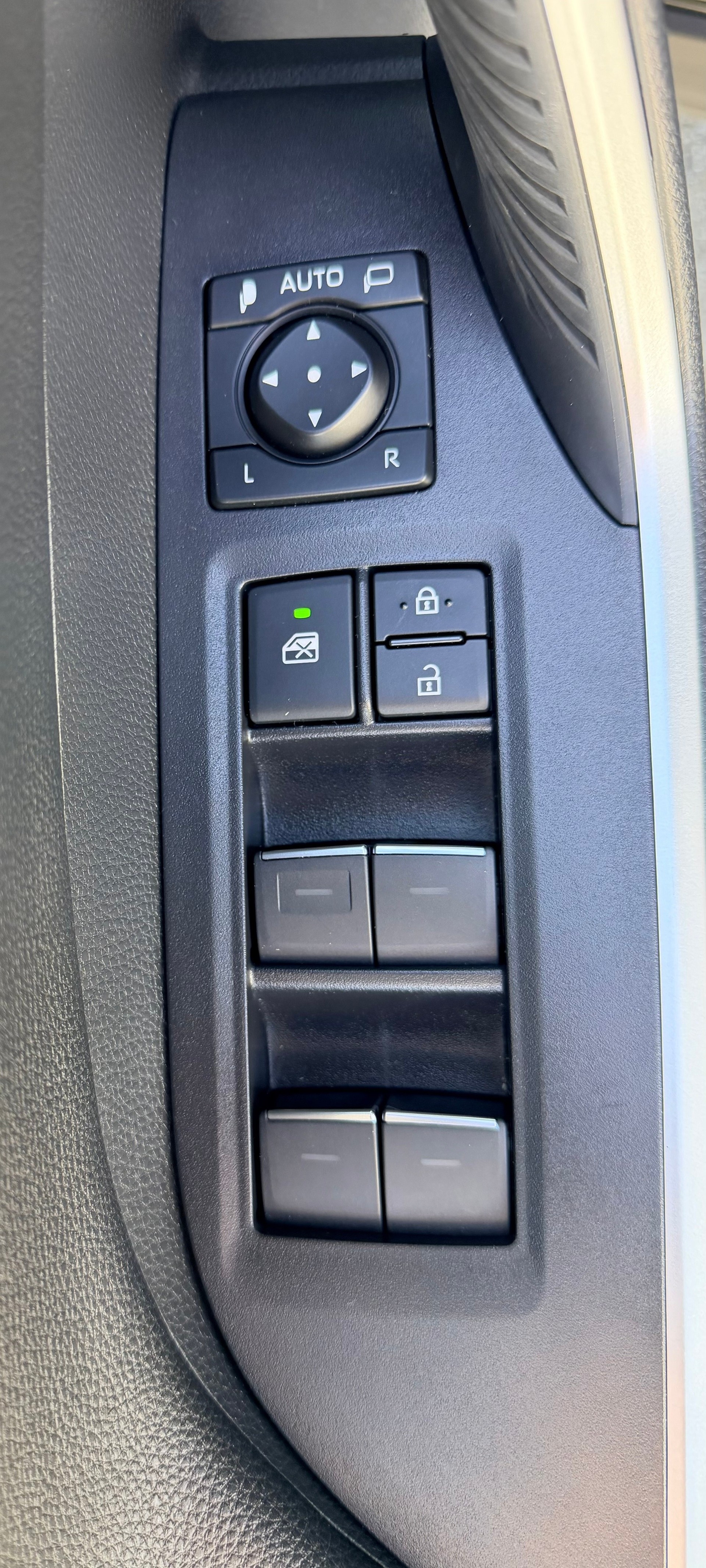 TOYOTA RAV-4 2.5 HSD Trend e-CVT-image-19