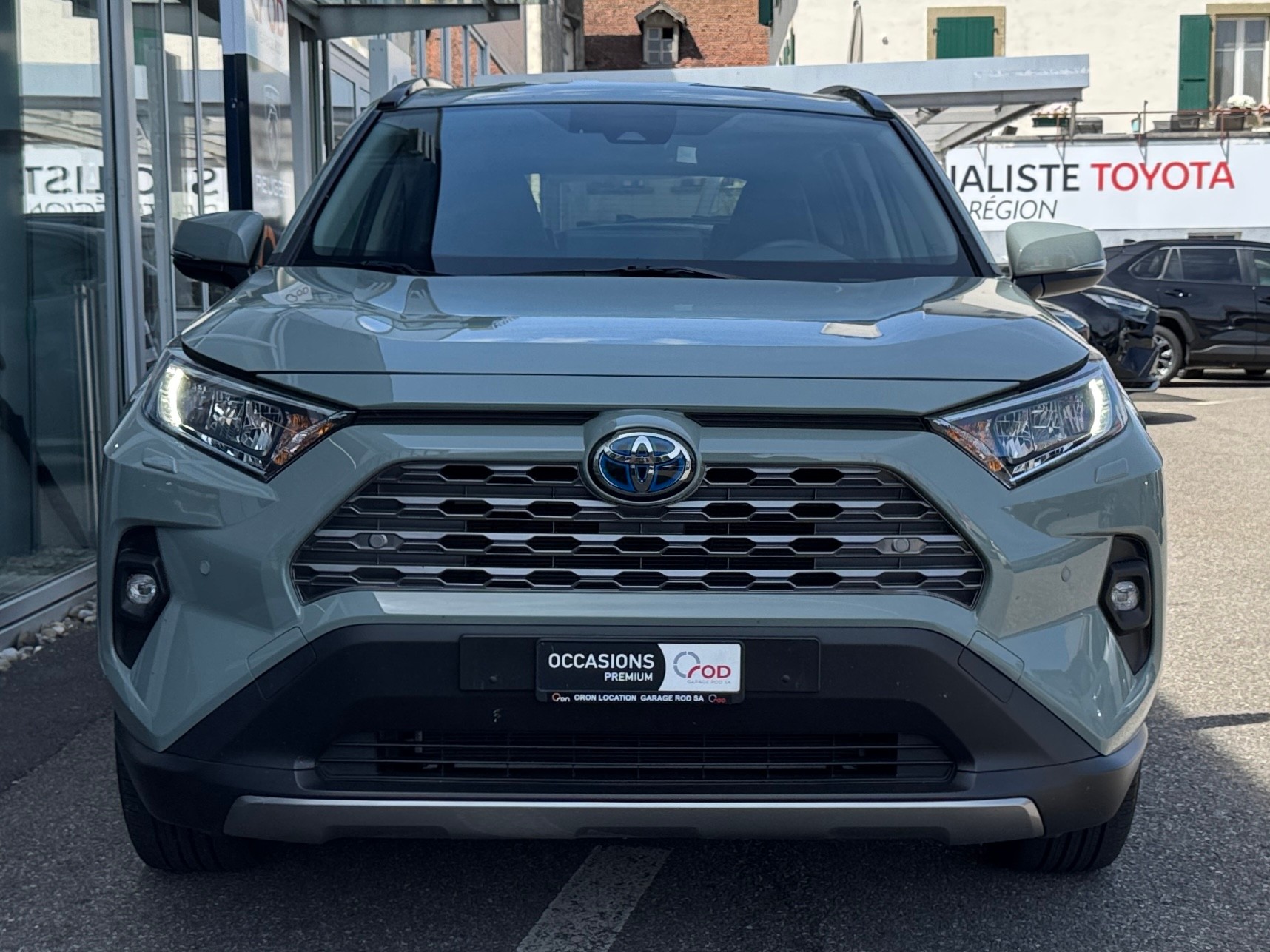 TOYOTA RAV-4 2.5 HSD Trend e-CVT-image-2