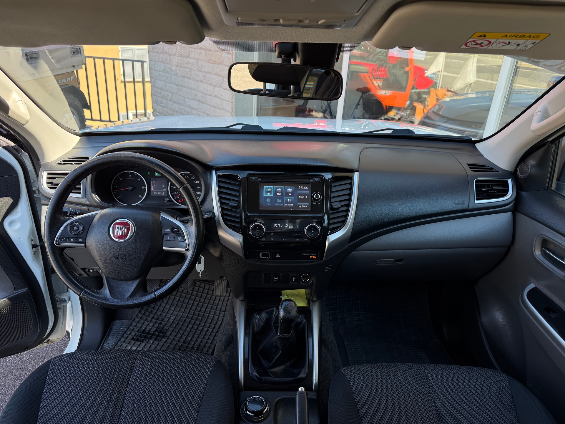 FIAT Fullback LX 2.4 MJ DC Primo 4WD-image-11