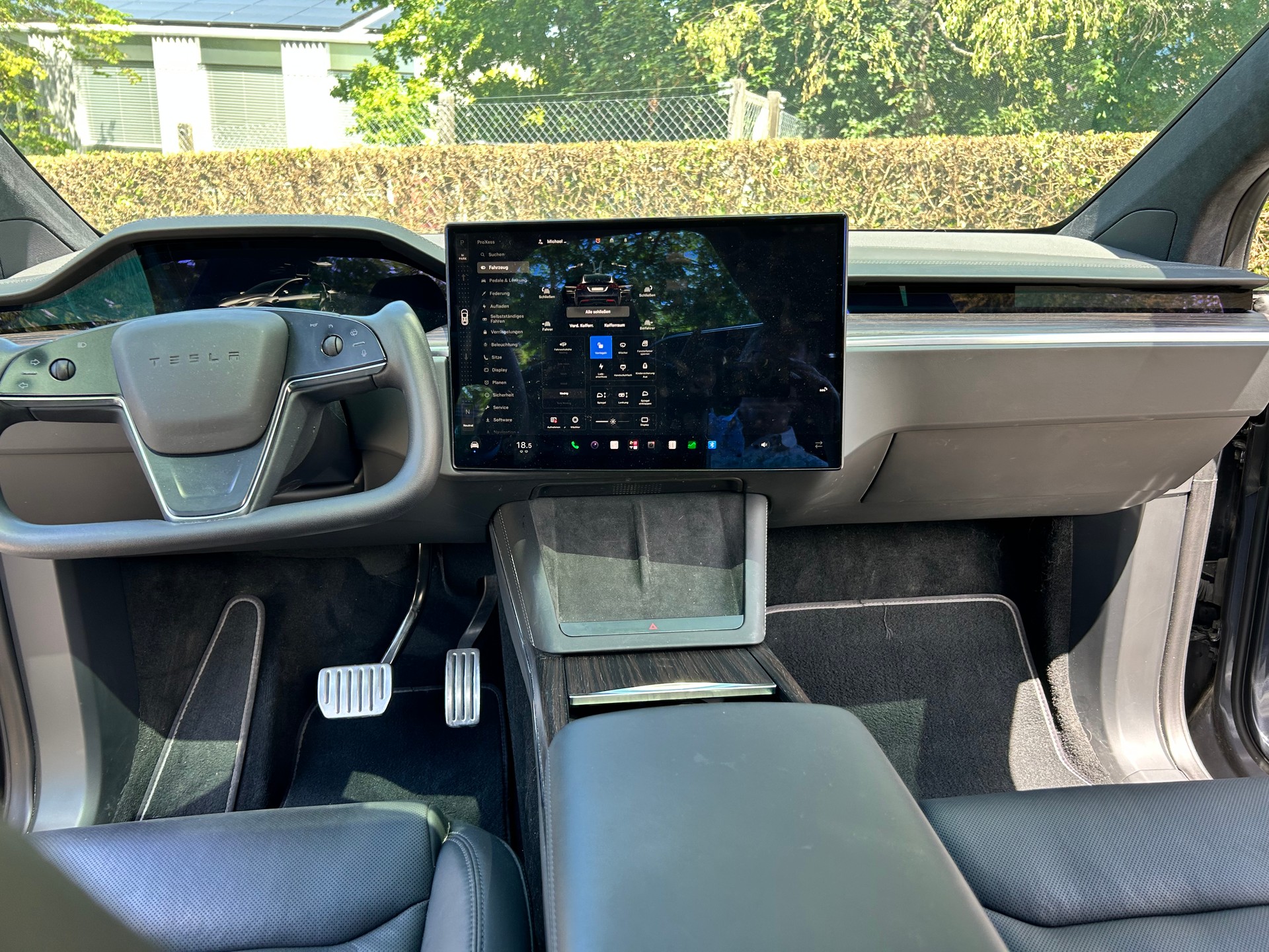 TESLA Basis-image-8