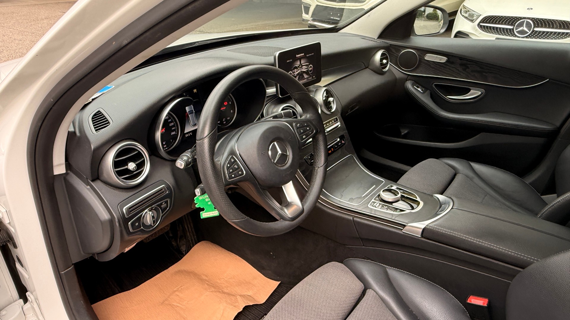 MERCEDES-BENZ C 250 d 4Matic 9G-Tronic-image-8
