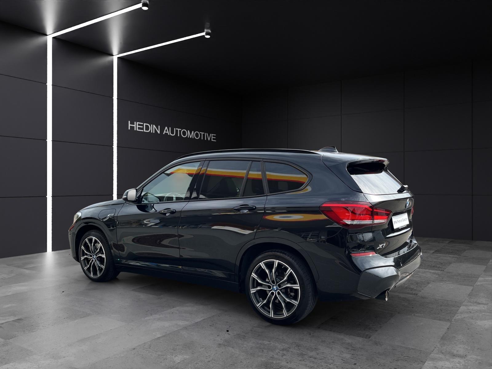 BMW X1 25e xDrive-showroom-element-2