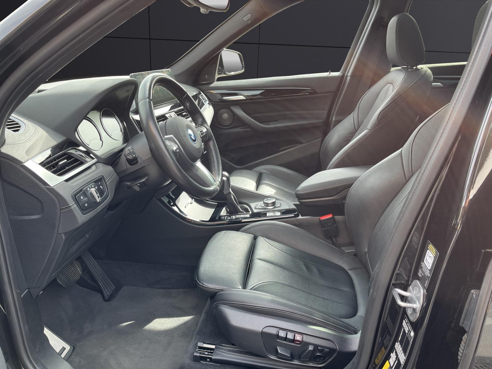 BMW X1 25e xDrive-showroom-element-1