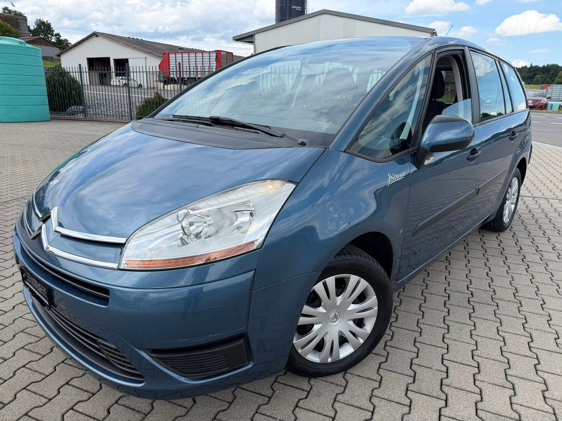 CITROEN Grand C4 Picasso 1.6 HDI 16V Dynamique-image-1