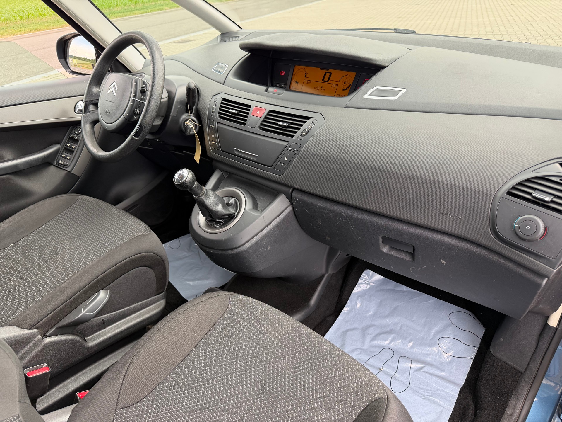 CITROEN Grand C4 Picasso 1.6 HDI 16V Dynamique-image-5