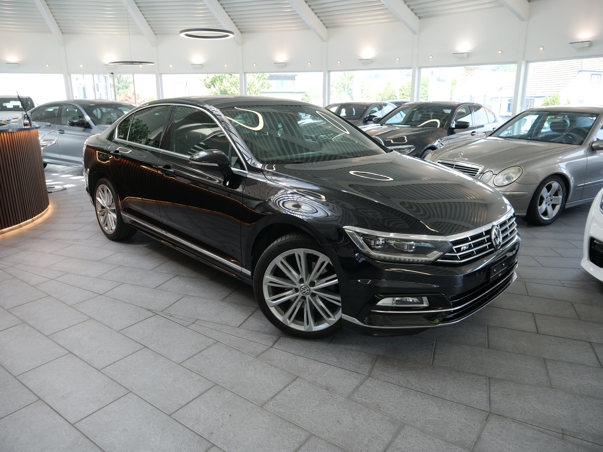 VW Passat 2.0 TDI SCR BMT Highline DSG-image-2