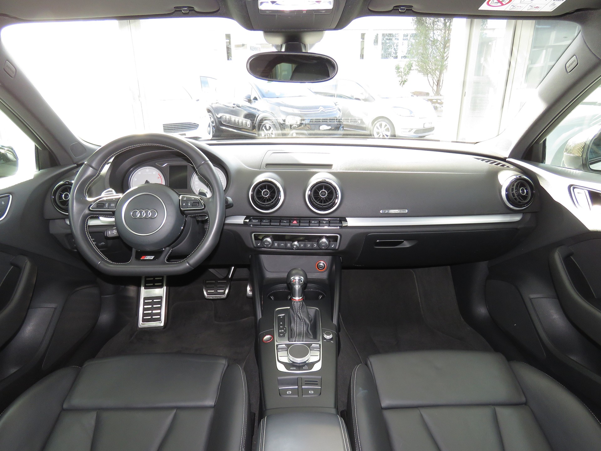 AUDI S3 Sportback 2.0 TFSI Quattro S-tronic (Automat)-image-13