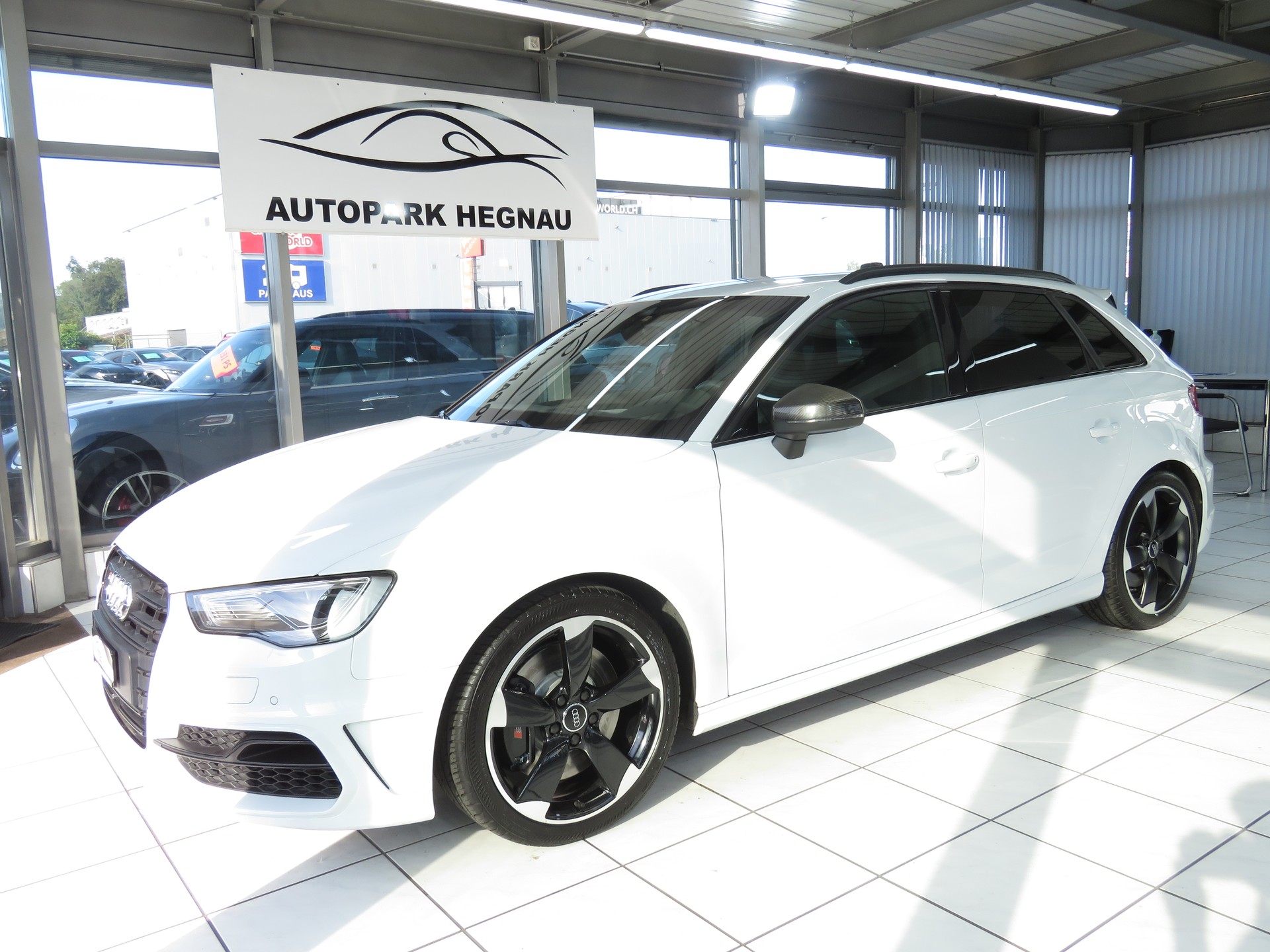AUDI S3 Sportback 2.0 TFSI Quattro S-tronic (Automat)-image-0
