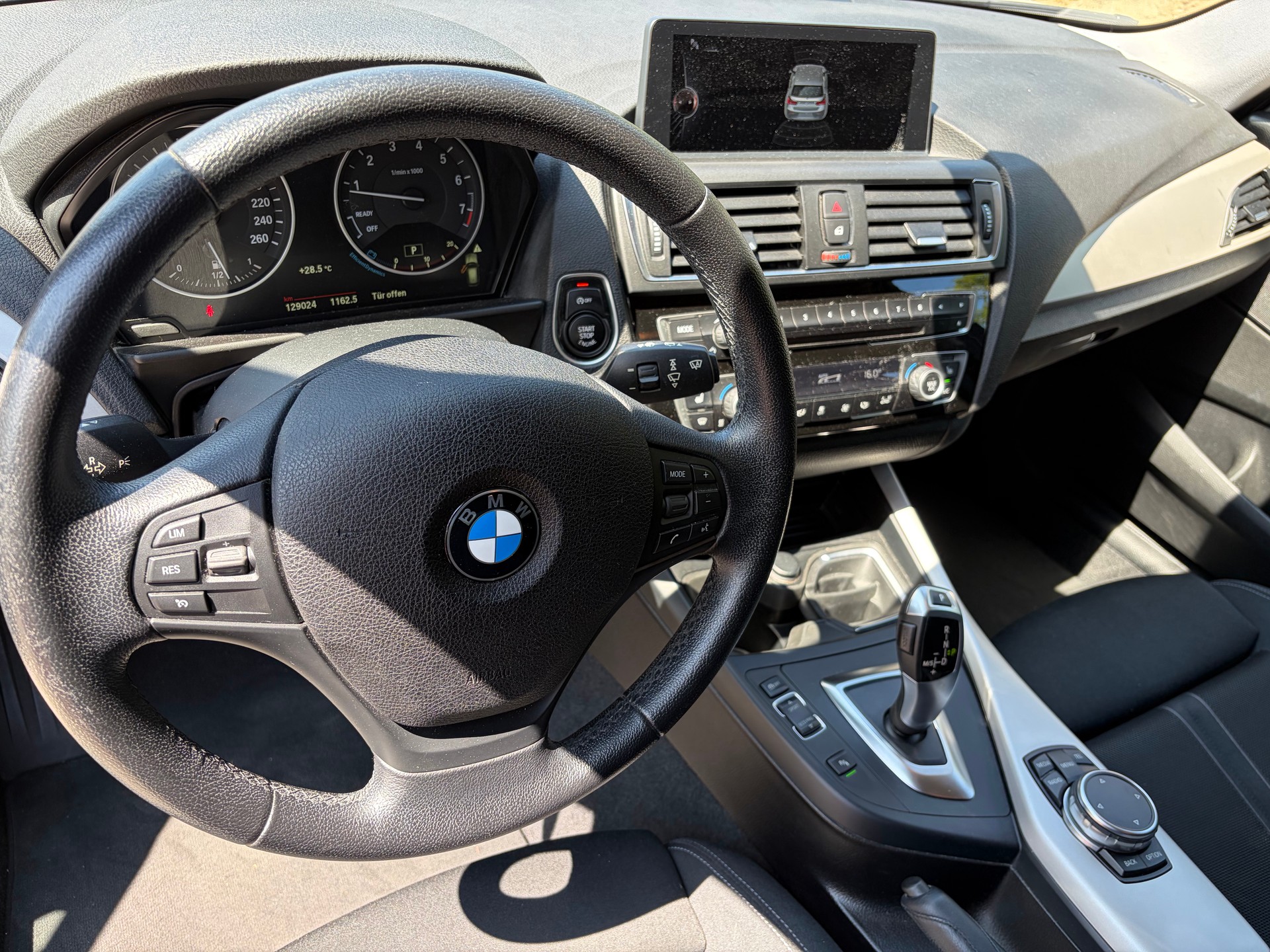 BMW 118i-image-3