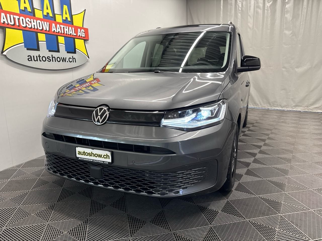 VW Caddy 2.0 TDI Outdoor-image-16