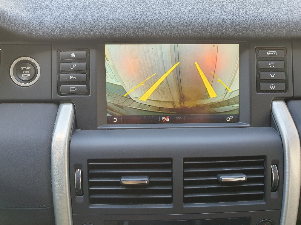 LAND ROVER Discovery Sport 2.0 SD4 HSE AT9-image-6