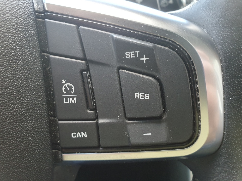 LAND ROVER Discovery Sport 2.0 SD4 HSE AT9-image-8