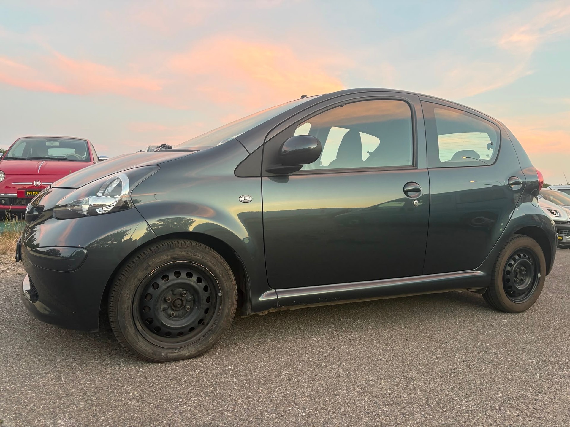 TOYOTA Aygo 1.0-image-2