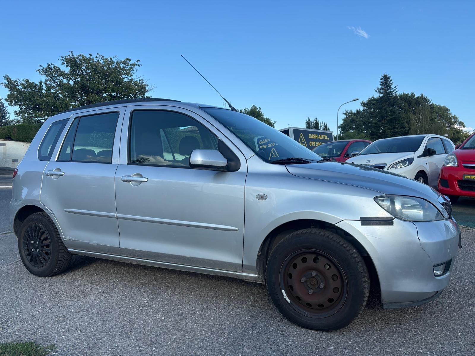 MAZDA 2 1.4i 16V Confort-image-1