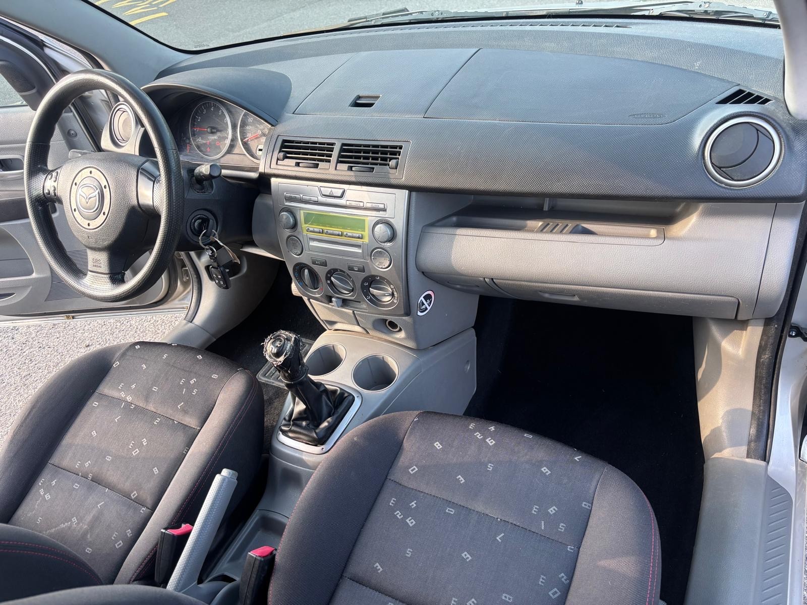 MAZDA 2 1.4i 16V Confort-image-6