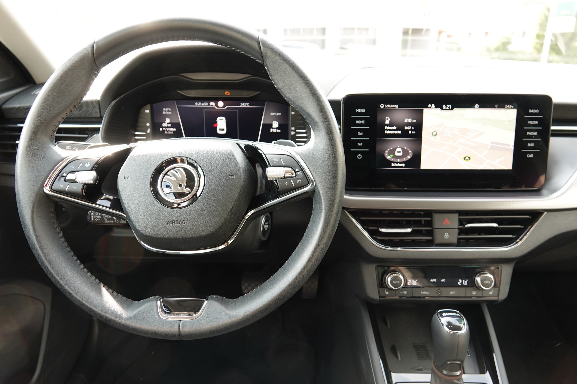 SKODA Scala 1.5 TSI Clever DSG-image-10