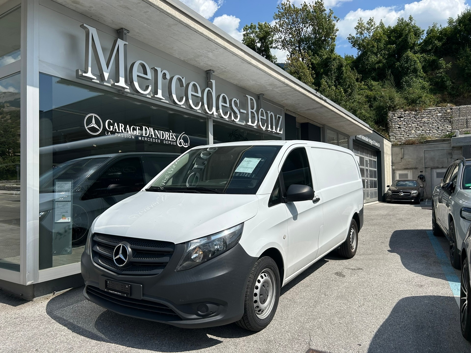 MERCEDES-BENZ Vito 110 CDI Lang FWD Base