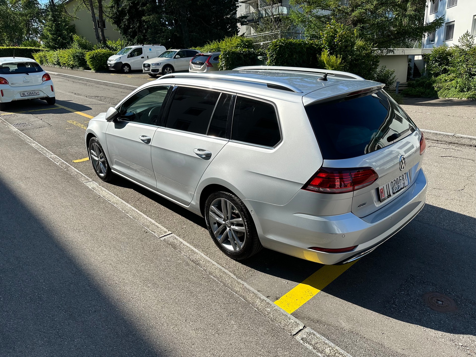 VW 2.0 TDI Highline DSG-image-1