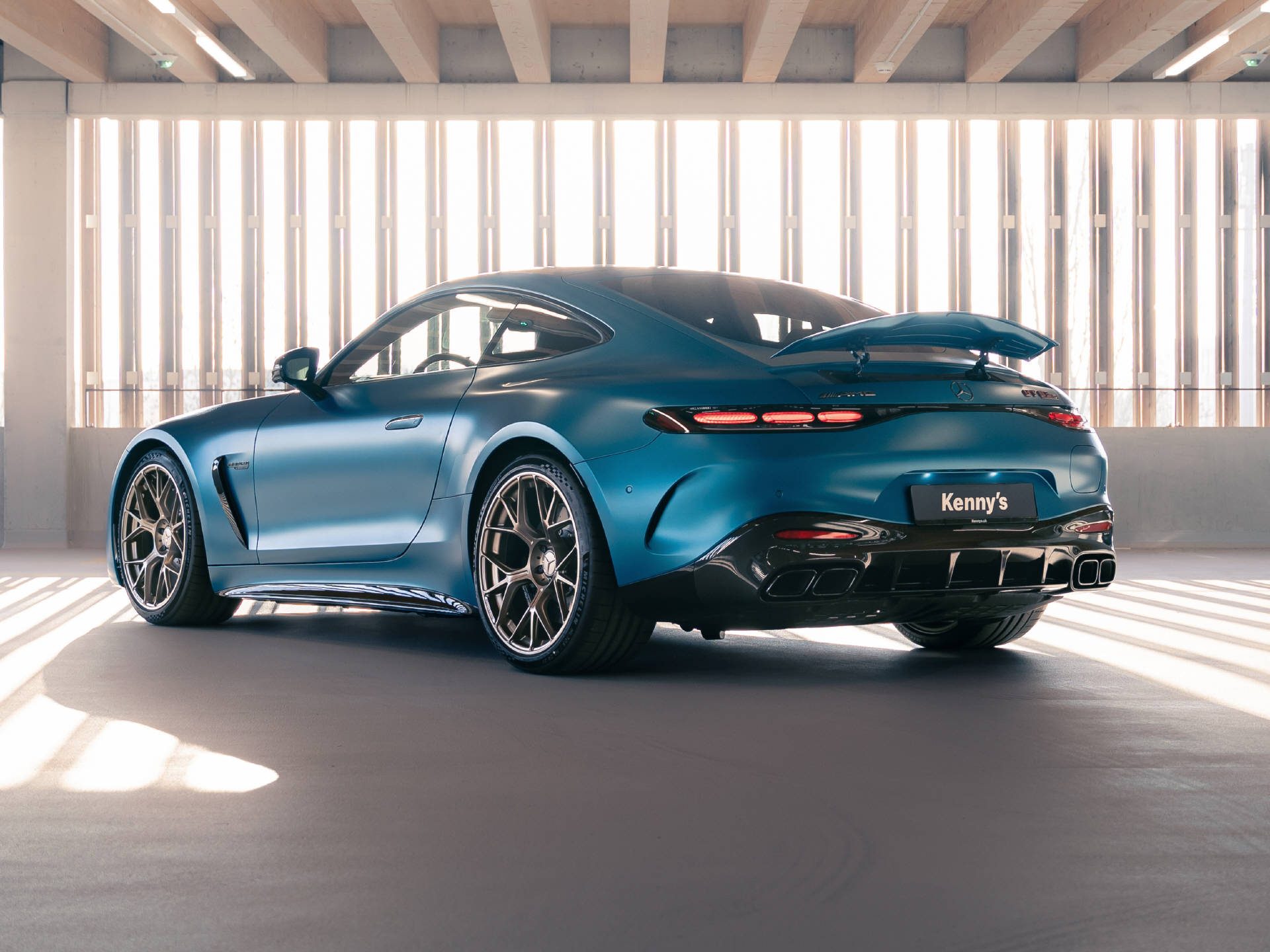 MERCEDES-BENZ AMG GT 63 S E Performance Executive Edition-showroom-element-1