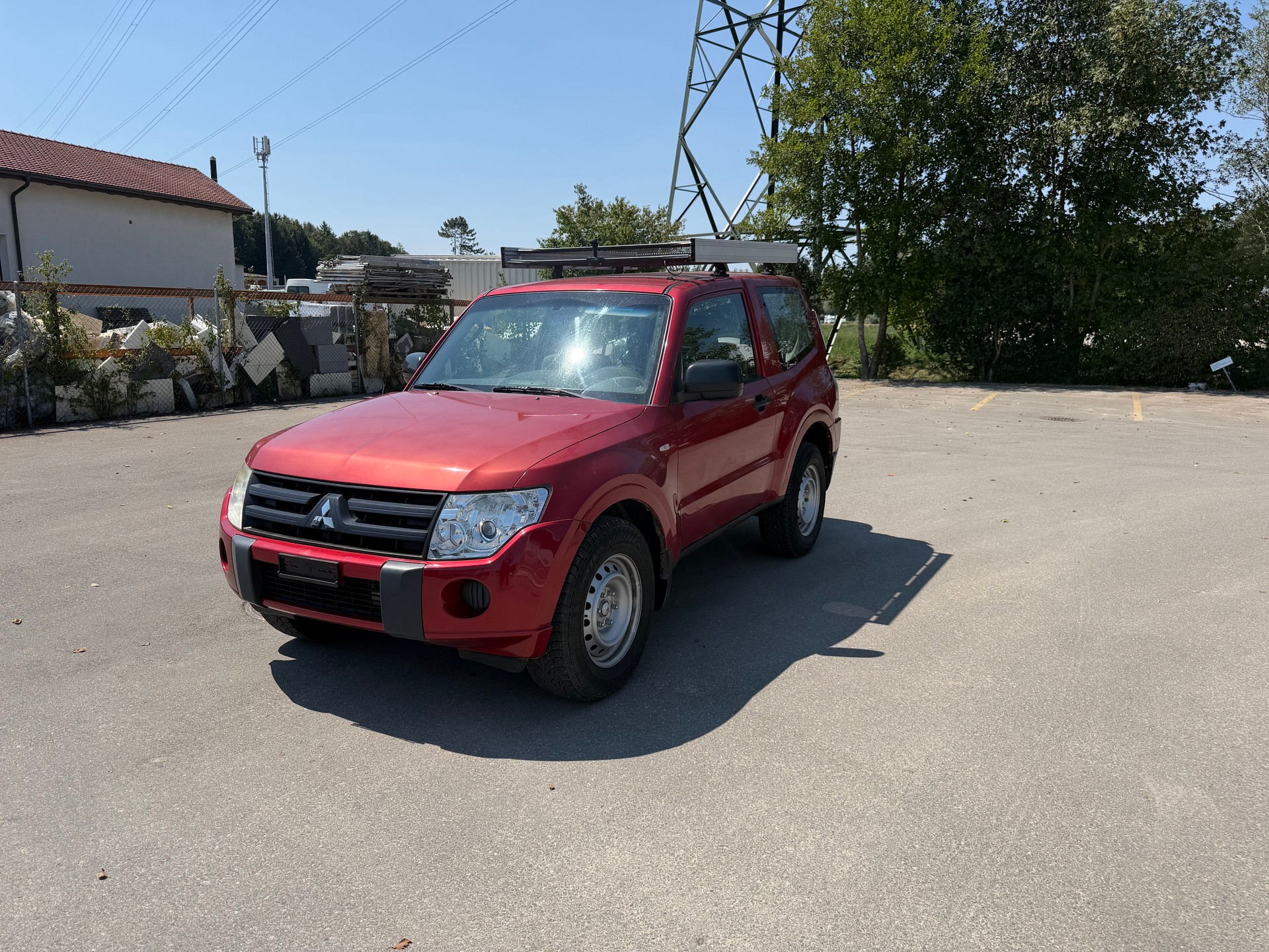 MITSUBISHI Pajero 3.2 DI-D Swiss Professional-image-0