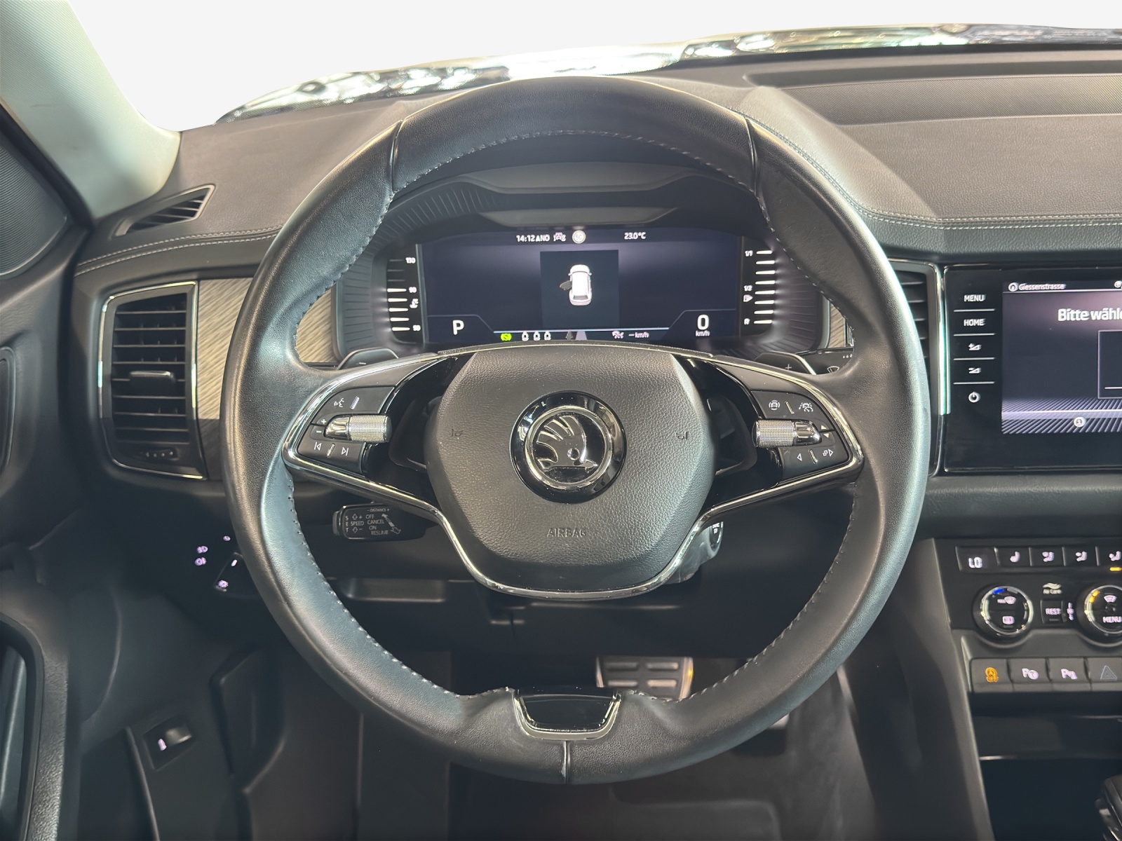 SKODA Kodiaq 2.0 TSI 4x4 Style-image-9