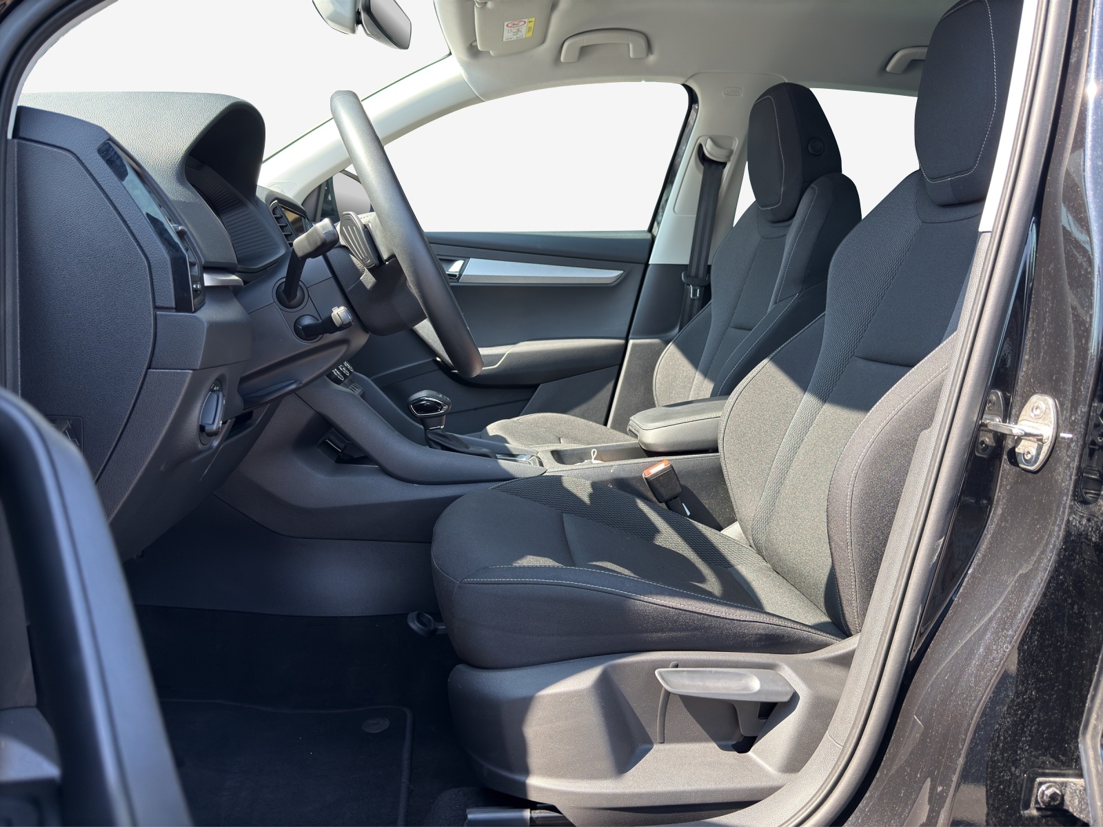 SKODA Karoq 2.0 TDI CR Selection 4x4 DSG-image-7