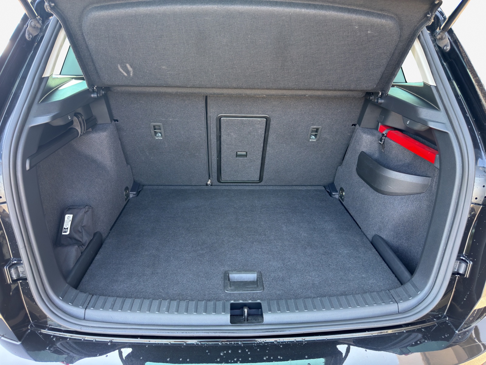 SKODA Karoq 2.0 TDI CR Selection 4x4 DSG-image-12