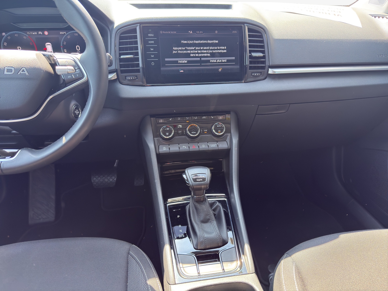 SKODA Karoq 2.0 TDI CR Selection 4x4 DSG-image-10