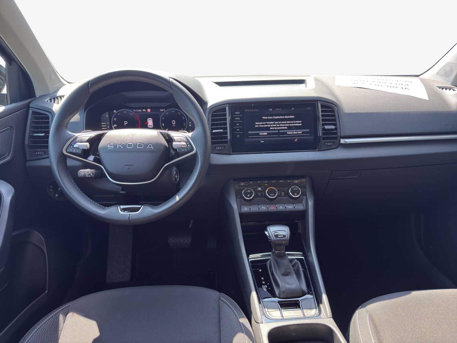 SKODA Karoq 2.0 TDI CR Selection 4x4 DSG-image-8